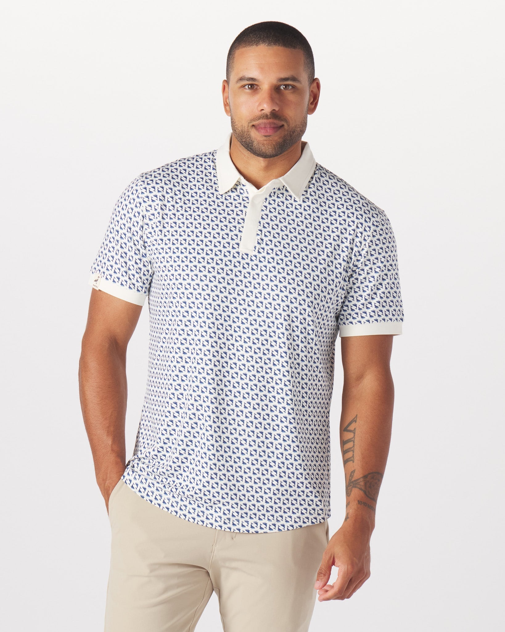 Catalyst Polo Point Collar | HUMPBACK – MANTRA